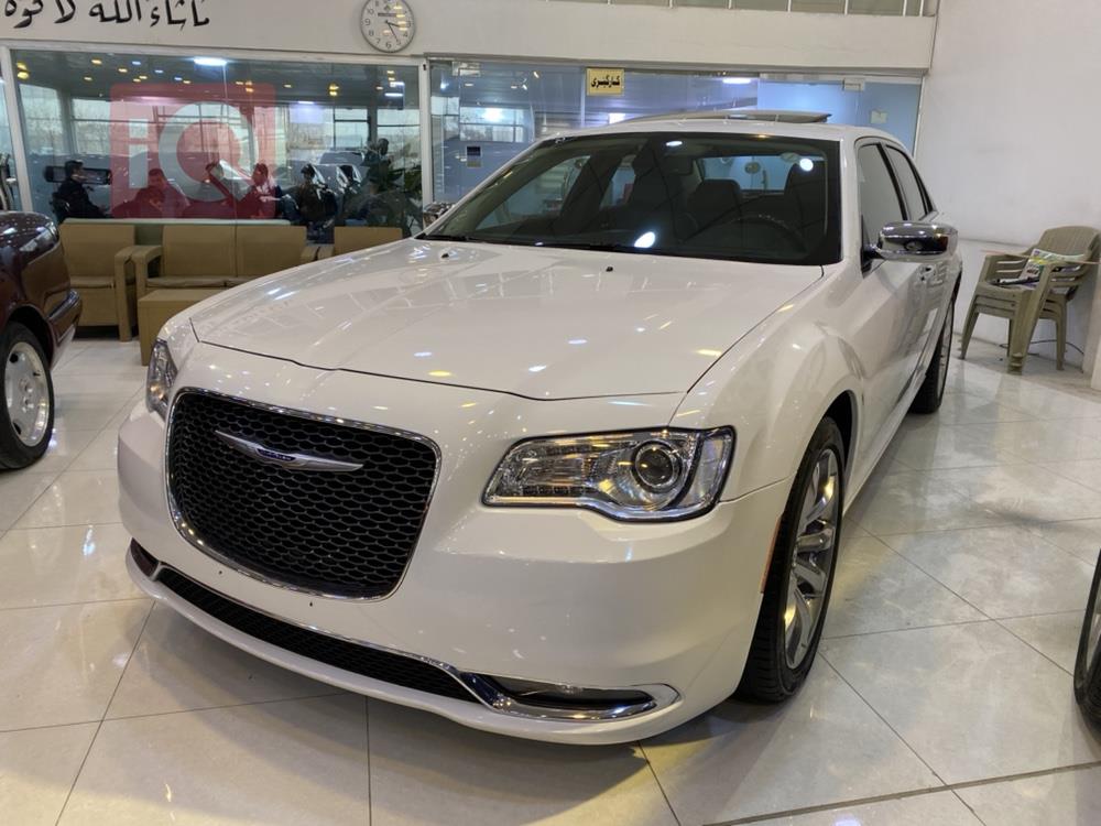 کرایسلەر 300